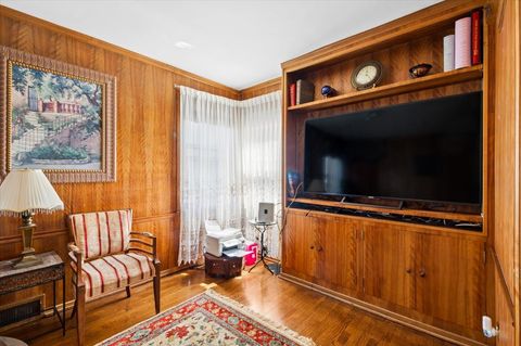 Tiny photo for 6147 N Central Park Avenue, Chicago, IL 60659 (MLS # 12624738)