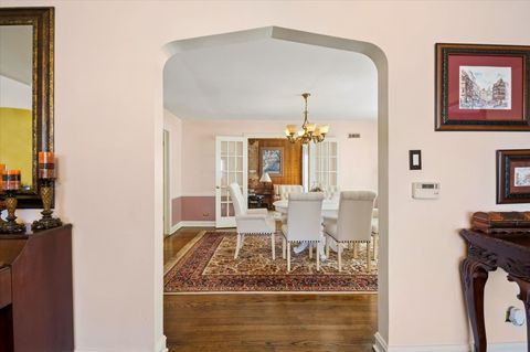 Tiny photo for 6147 N Central Park Avenue, Chicago, IL 60659 (MLS # 12624738)