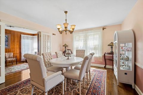 Tiny photo for 6147 N Central Park Avenue, Chicago, IL 60659 (MLS # 12624738)