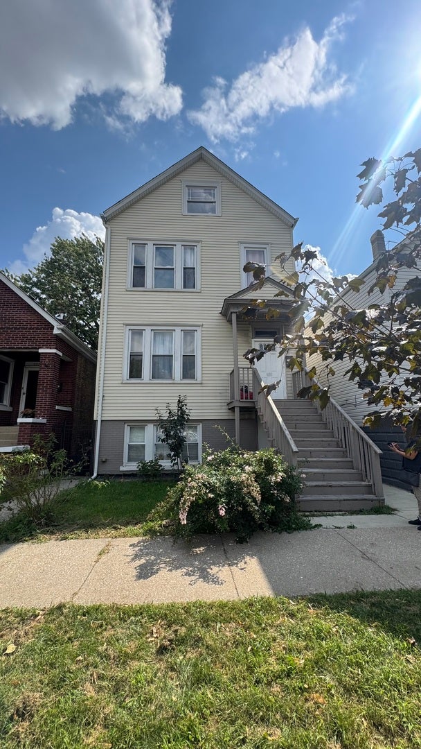 5023 W 29th Place