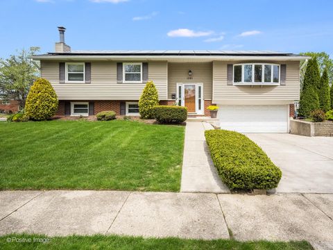 1581 Indian Hill Drive Hanover Park IL 60133