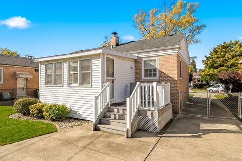 Tiny photo for 9319 S Ridgeway Avenue, Evergreen Park, IL 60805 (MLS # 12503652)