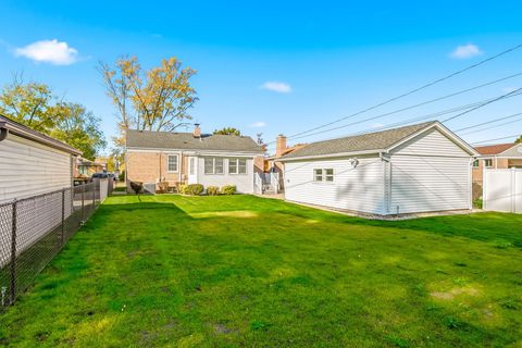 Tiny photo for 9319 S Ridgeway Avenue, Evergreen Park, IL 60805 (MLS # 12503652)