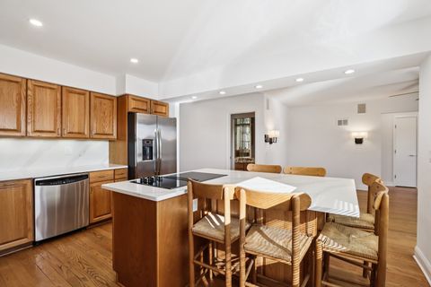 Tiny photo for 2019 E Avon Lane, Arlington Heights, IL 60004 (MLS # 12602441)