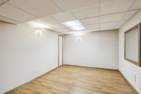 Tiny photo for 2019 E Avon Lane, Arlington Heights, IL 60004 (MLS # 12602441)