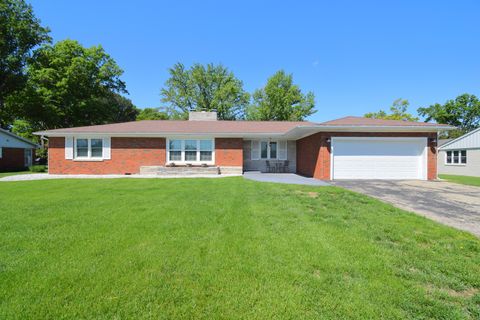 Photo of 7 Fairway Drive, Mt Vernon, IL 62864 (MLS # 12635811)