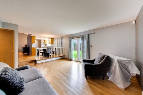 Tiny photo for 951 Wilma Lane, Elk Grove Village, IL 60007 (MLS # 12769649)