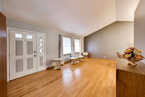 Tiny photo for 951 Wilma Lane, Elk Grove Village, IL 60007 (MLS # 12769649)