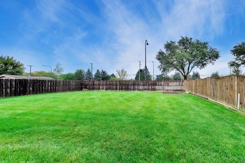 Tiny photo for 951 Wilma Lane, Elk Grove Village, IL 60007 (MLS # 12769649)