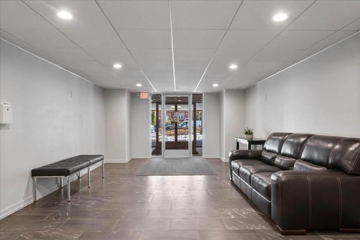 1310 Maple Avenue 5C