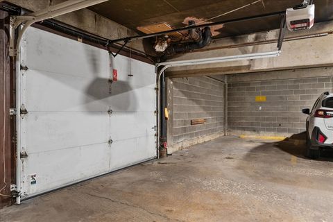 Tiny photo for 1310 Maple Avenue #5C, Evanston, IL 60201 (MLS # 12594888)