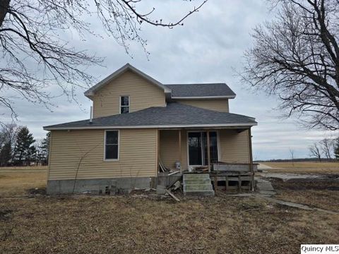 Tiny photo for 820 Center Street, Carthage, IL 62321 (MLS # 12306834)