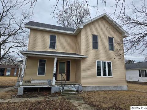 Tiny photo for 820 Center Street, Carthage, IL 62321 (MLS # 12306834)