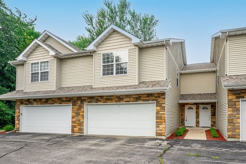 Photo of 3540 Saint Anthony Way #3, Rockford, IL 61101 (MLS # 12544401)