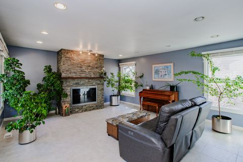 Tiny photo for 1095 Lancaster Court, Hoffman Estates, IL 60169 (MLS # 12567013)