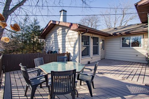 Tiny photo for 1095 Lancaster Court, Hoffman Estates, IL 60169 (MLS # 12567013)