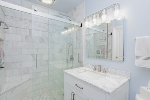 Tiny photo for 1095 Lancaster Court, Hoffman Estates, IL 60169 (MLS # 12567013)