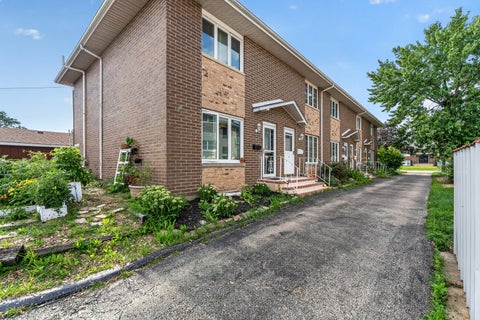 Tiny photo for 613 E 3rd Street #3, Lockport, IL 60441 (MLS # 12711166)