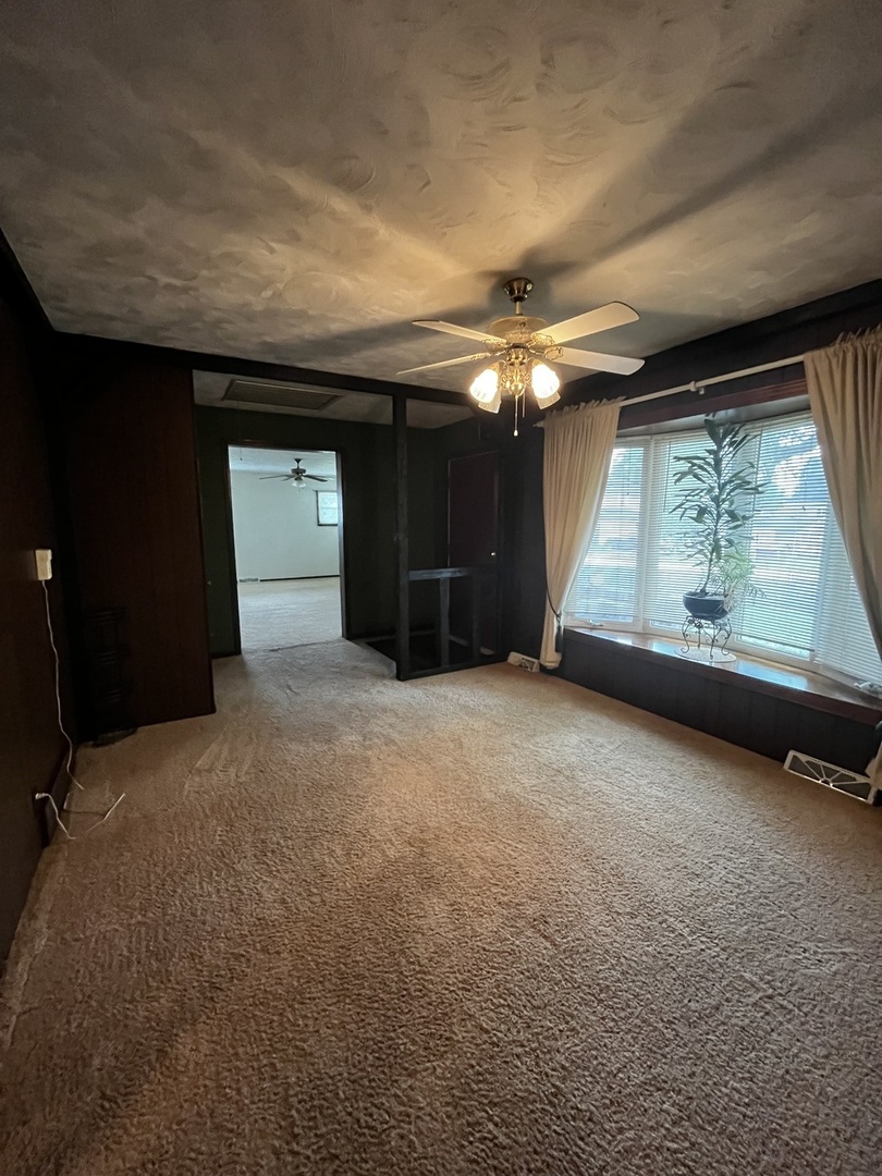 409 S Elm Street