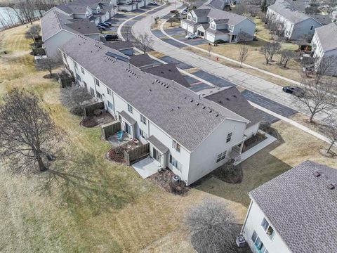 Tiny photo for 601 W Kristina Lane, Round Lake, IL 60073 (MLS # 12562941)