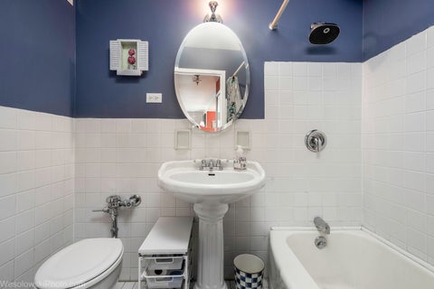 Tiny photo for 2909 N Sheridan Road #602, Chicago, IL 60657 (MLS # 12719495)