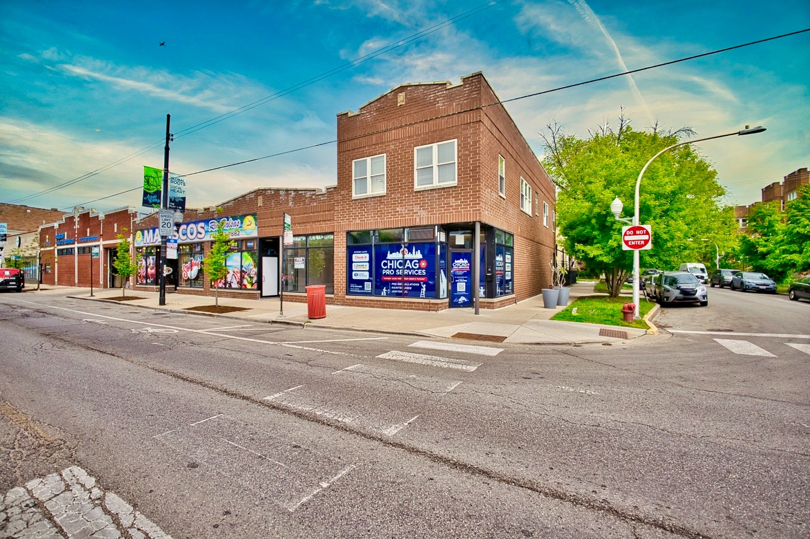 3034 W Montrose Avenue