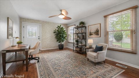 Tiny photo for 7612 W Woodlawn Drive, Frankfort, IL 60423 (MLS # 12629434)