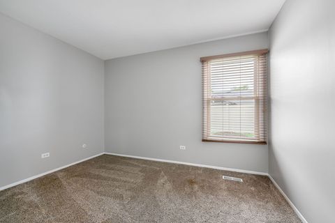 Tiny photo for 7612 W Woodlawn Drive, Frankfort, IL 60423 (MLS # 12629434)
