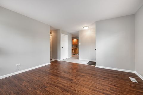 Tiny photo for 7612 W Woodlawn Drive, Frankfort, IL 60423 (MLS # 12629434)