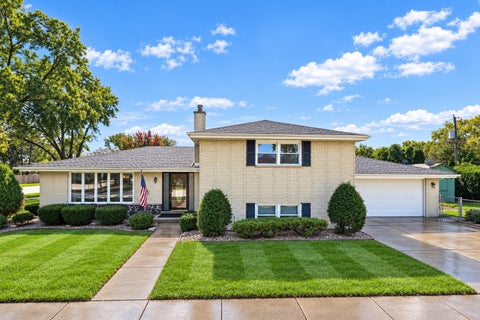 Photo of 9200 Austin Avenue, Oak Lawn, IL 60453 (MLS # 12762119)