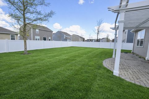 Tiny photo for 6816 Cobble Springs Lane, Wonder Lake, IL 60097 (MLS # 12630821)