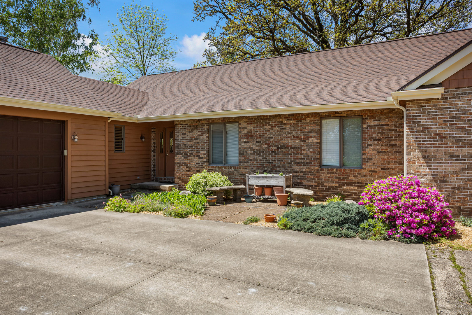 3262 Greenwood Drive