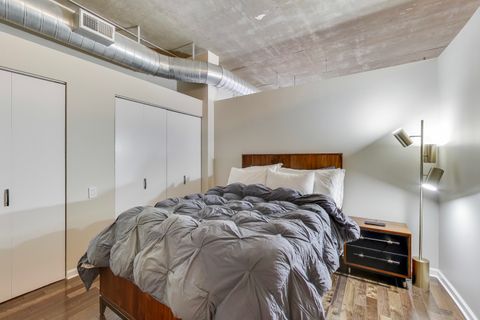 Tiny photo for 900 N KINGSBURY Street #1019, Chicago, IL 60610 (MLS # 12529633)