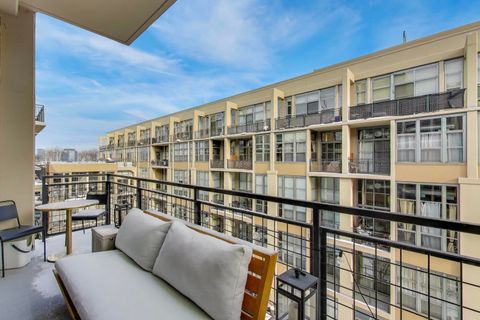 Tiny photo for 900 N KINGSBURY Street #1019, Chicago, IL 60610 (MLS # 12529633)