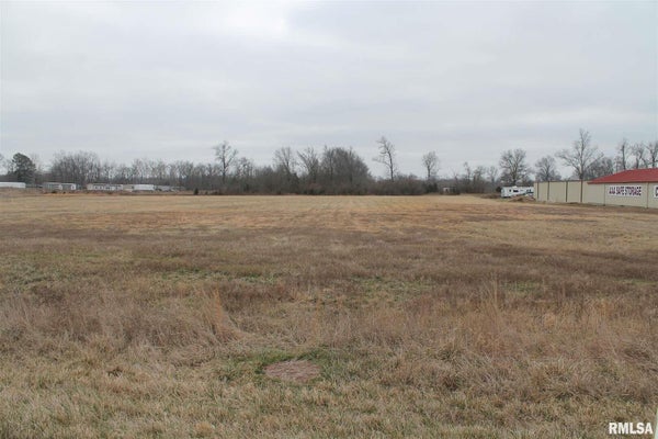 7 TONY DR, GOREVILLE, IL 62939 - Image cd57f69e63a42b3b8cd8c4f6c224b42f/4064003265