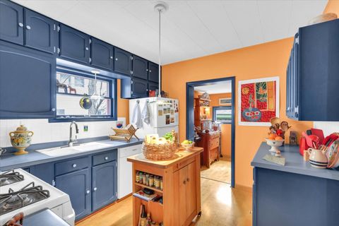 Tiny photo for 1009 W Hill Street, Champaign, IL 61821 (MLS # 12586651)