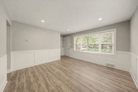 Tiny photo for 14701 Beachview Terrace, Dolton, IL 60419 (MLS # 12620709)