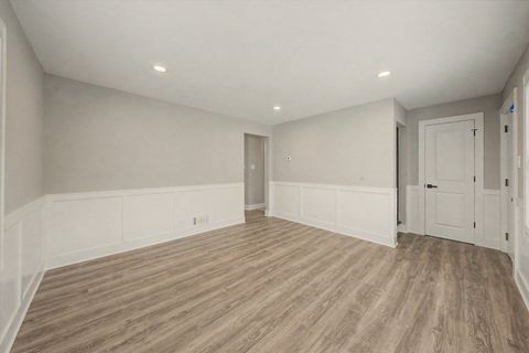 Tiny photo for 14701 Beachview Terrace, Dolton, IL 60419 (MLS # 12620709)