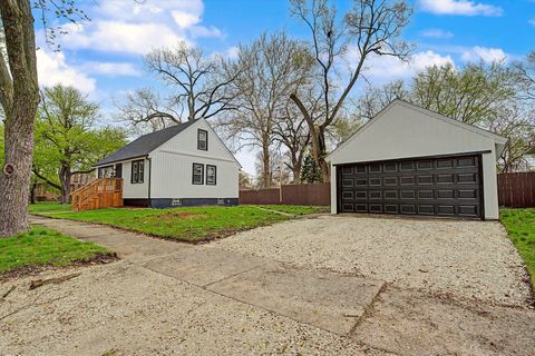 Tiny photo for 14701 Beachview Terrace, Dolton, IL 60419 (MLS # 12620709)