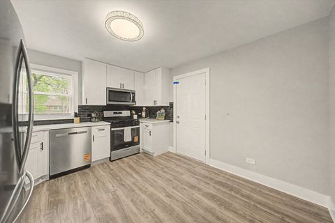Tiny photo for 14701 Beachview Terrace, Dolton, IL 60419 (MLS # 12620709)
