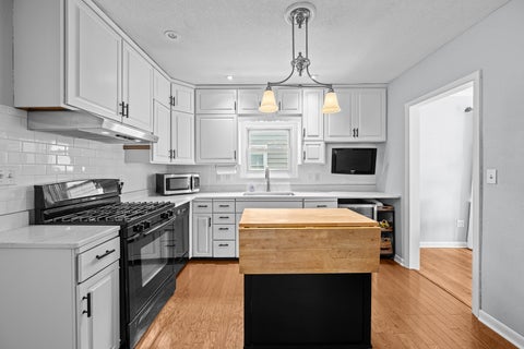 Tiny photo for 2723 24th Avenue, Moline, IL 61265 (MLS # 12745551)