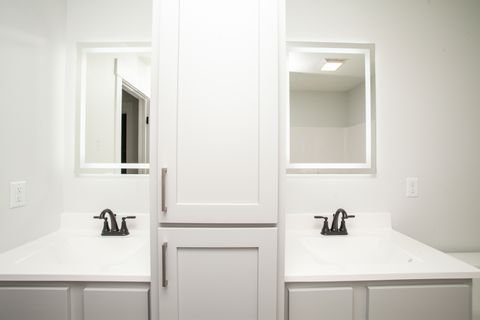 Tiny photo for 2194 Corrigan Way, Normal, IL 61761 (MLS # 12424109)