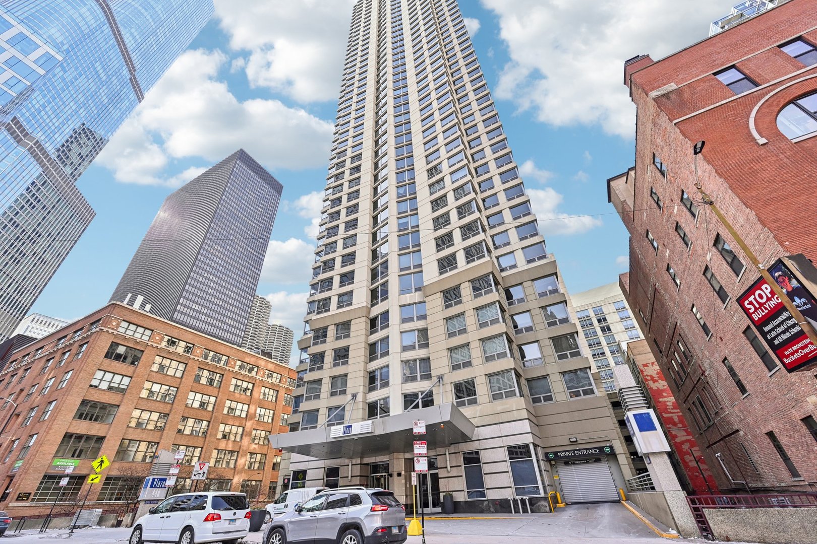 440 N Wabash Avenue 2307