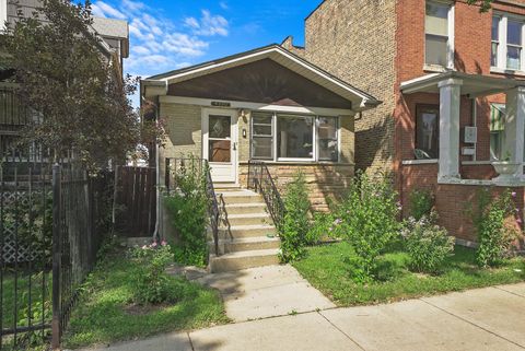 4350 W Shakespeare Avenue Chicago IL 60639