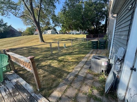 Tiny photo for 29W441 Butternut Lane, Warrenville, IL 60555 (MLS # 12483068)