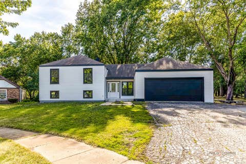 Photo of 1482 Pebblestone Cove, Wheaton, IL 60189 (MLS # 12723499)