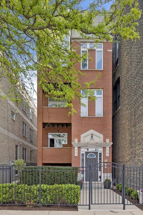 Photo of 2133 N SOUTHPORT Avenue #1, Chicago, IL 60614 (MLS # 12638277)