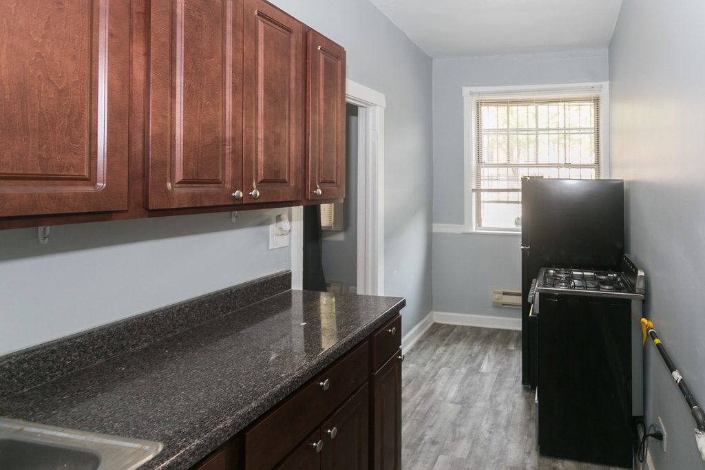 3257 W Wrightwood Avenue BAA