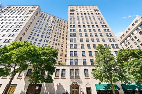 Photo of 2000 N Lincoln Park West #1214, Chicago, IL 60614 (MLS # 12758600)