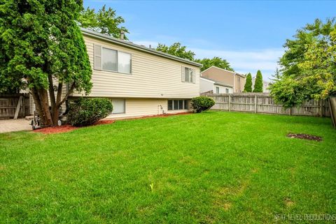 Tiny photo for 2S467 Cherice Drive, Warrenville, IL 60555 (MLS # 12431806)